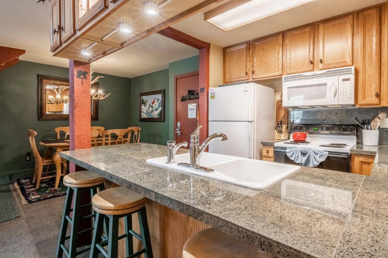 Casa de férias New Listing 2 Bedroom And Loft 2 Bath Summit E Bldg 12 Sleeps 8 Steps To Eagle Chair 15 Mammoth Lakes